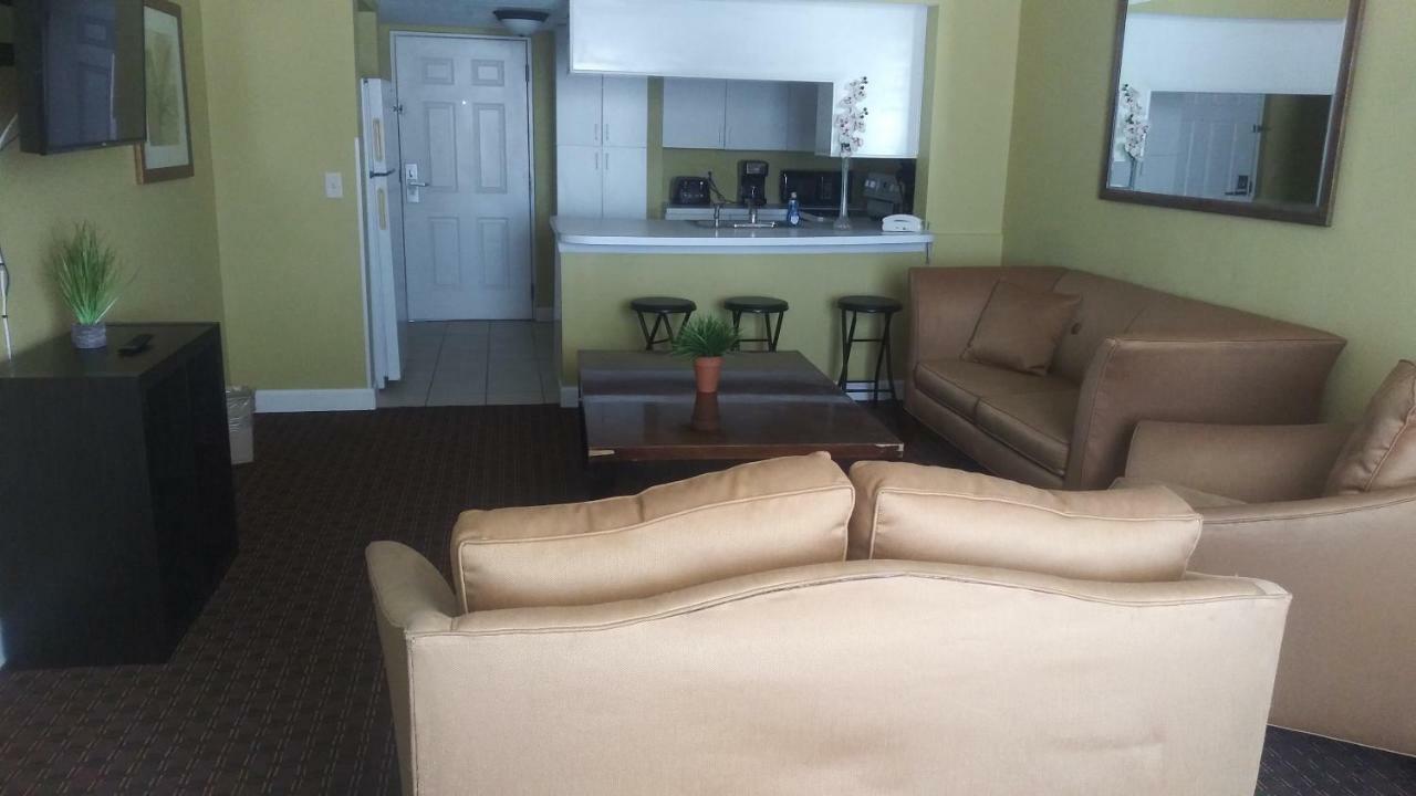Queen Suite