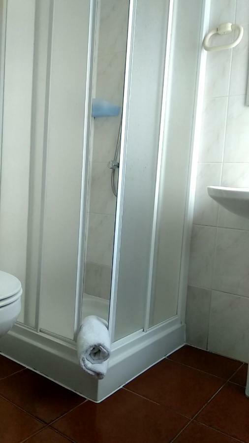 Single Room with Private Bathroom,894663295:JPEG