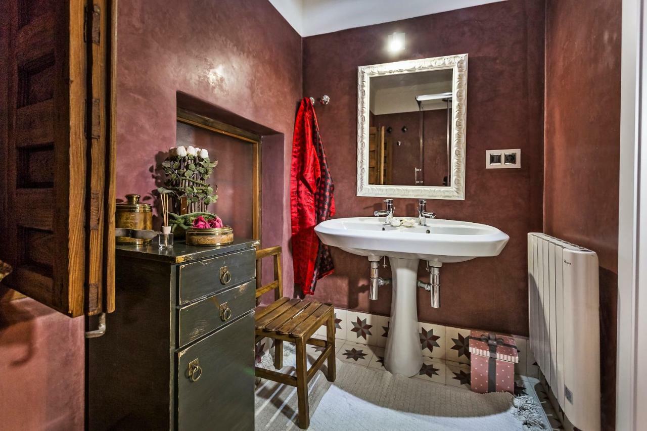 Double Room Private Bathroom