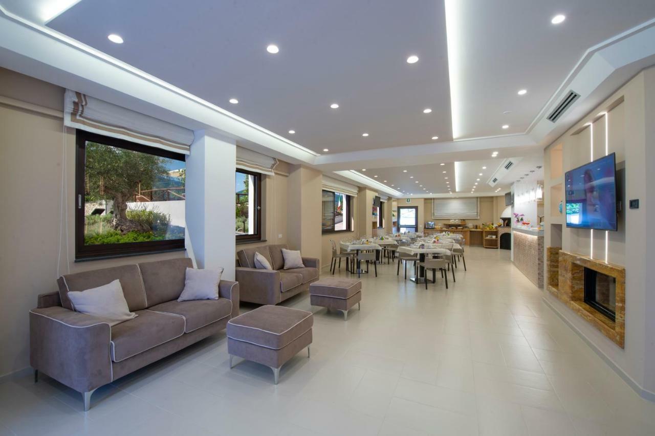 Luxury Room