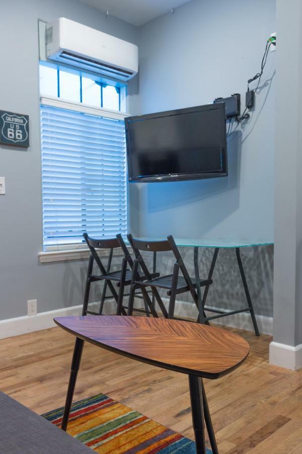 1-Bedroom Suite