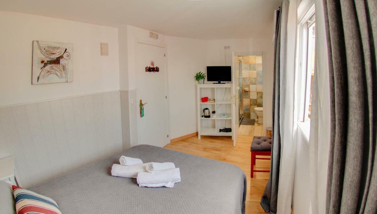 Double Room Private Bathroom