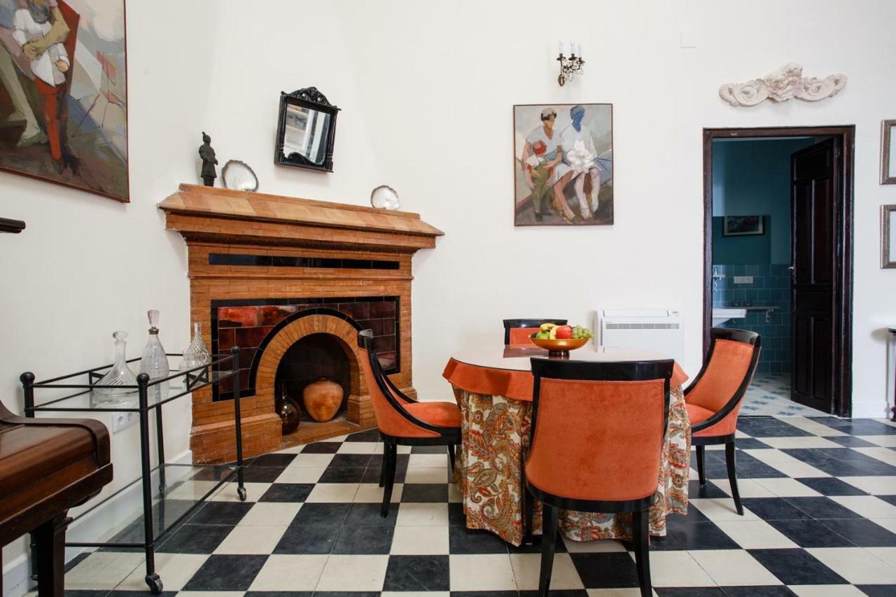 Deluxe Queen Suite