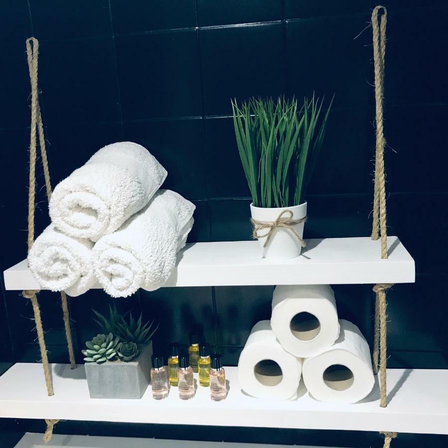Comfort Triple Room Shower