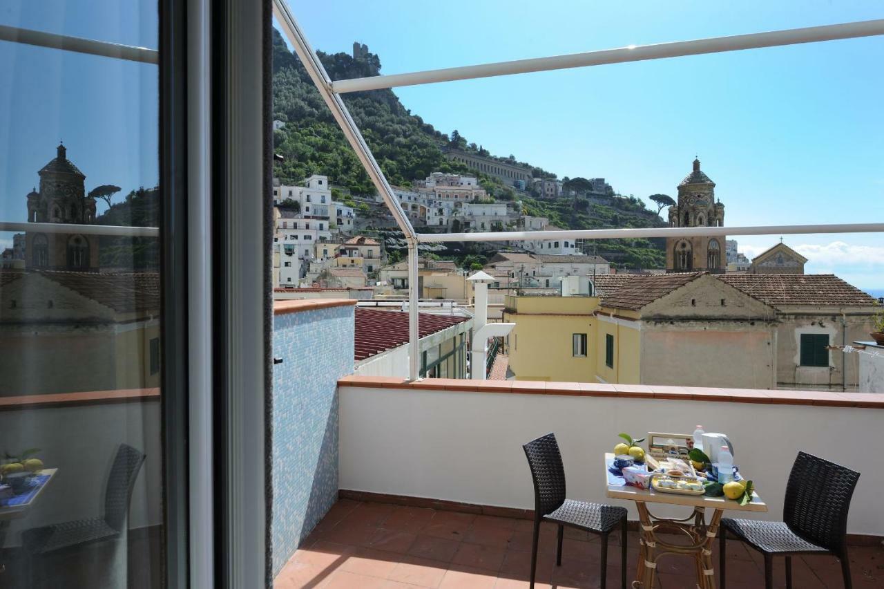 Deluxe Double or Twin Room Sea View