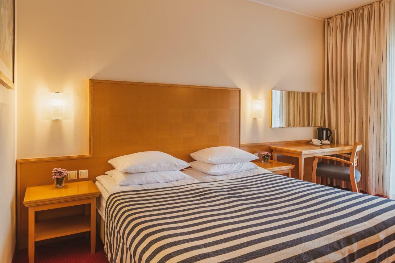 Standard Room One King Bed or Two Twin Beds