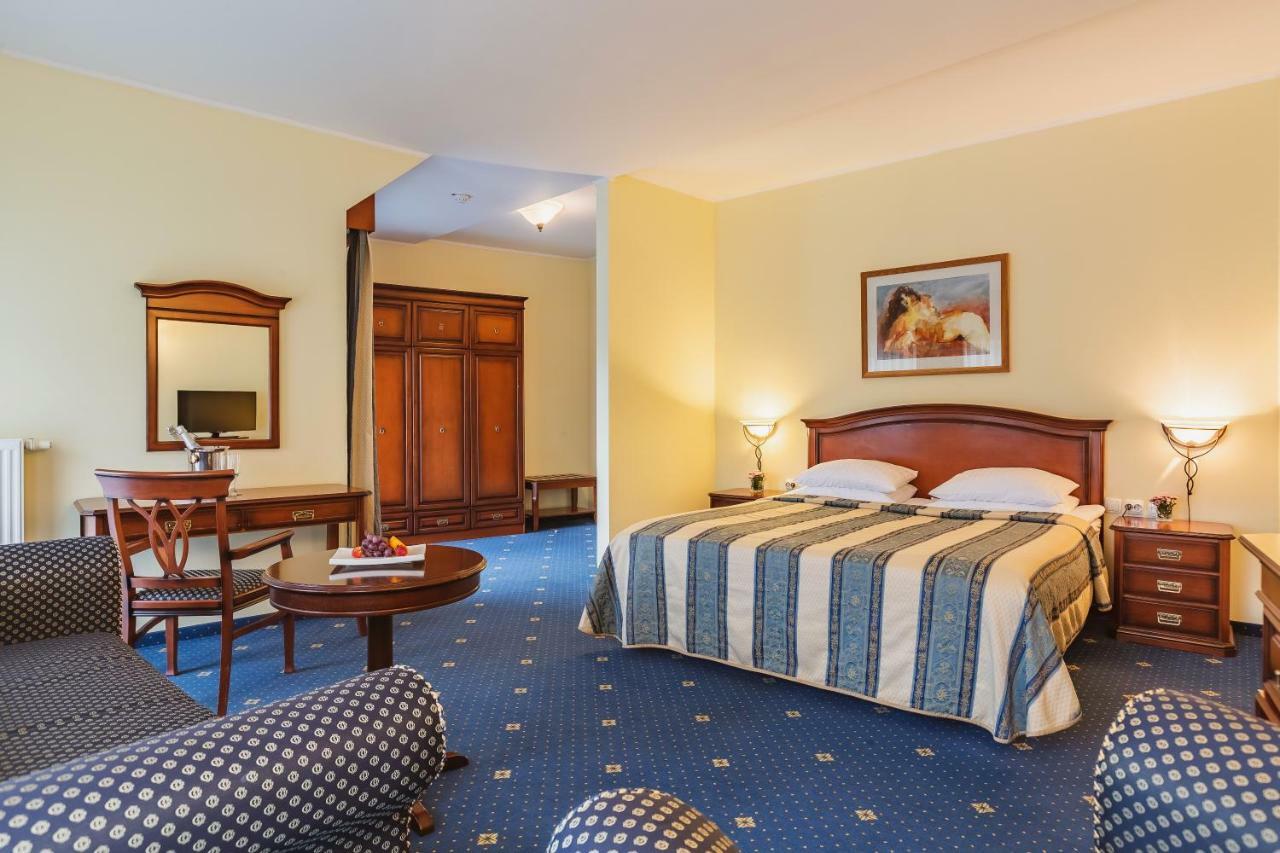 King Suite