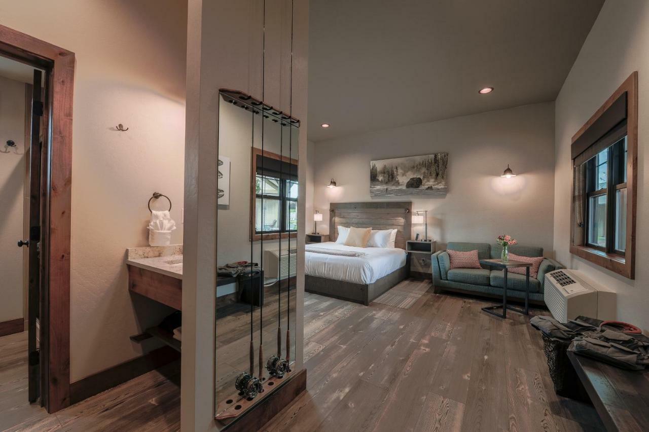 Private King Cabin