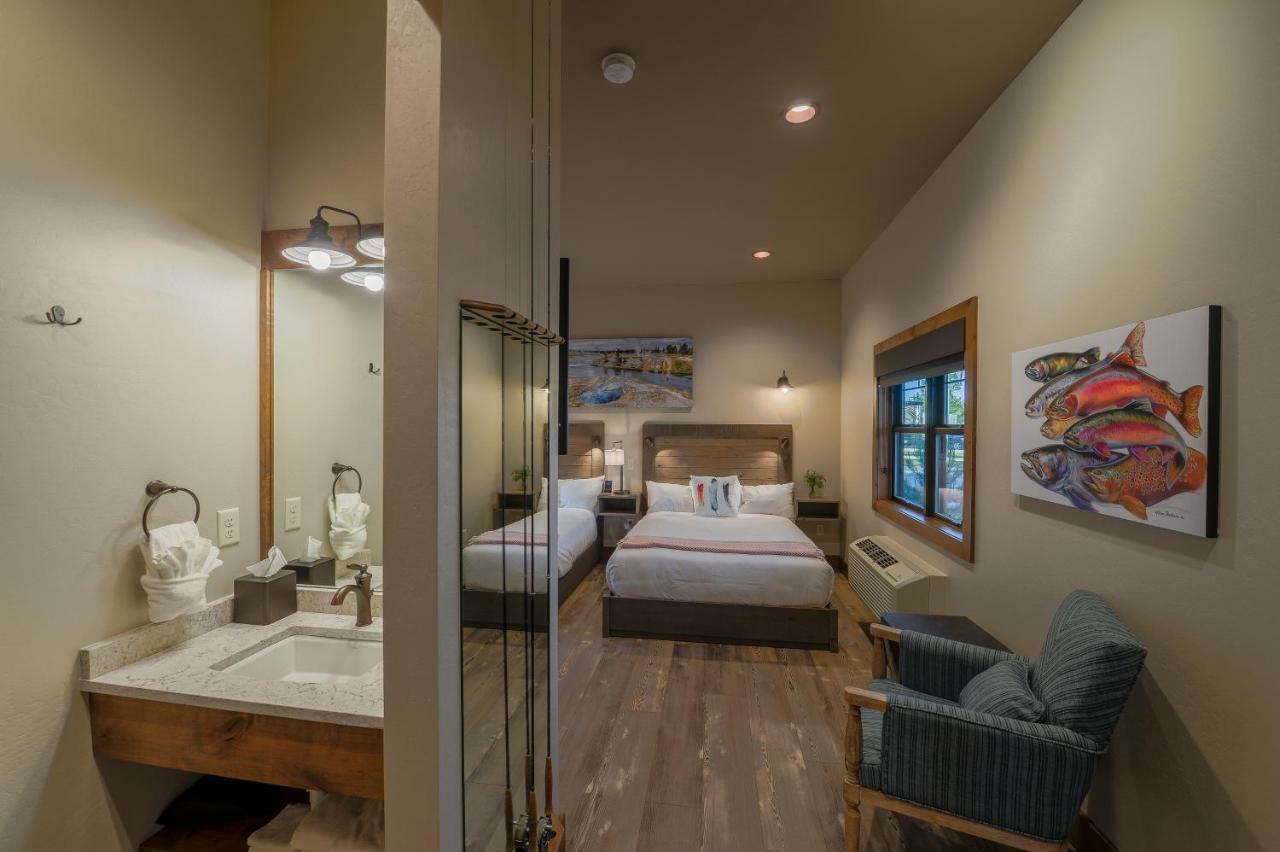 Private Double Queen Cabin