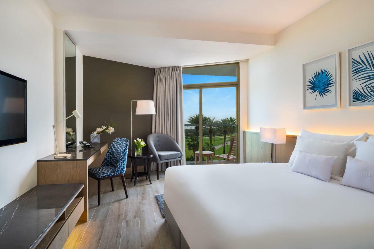 Two Sea View Connecting Family Rooms, Private Beach, Splash Park & Mall Shuttle,979505998:JPEG