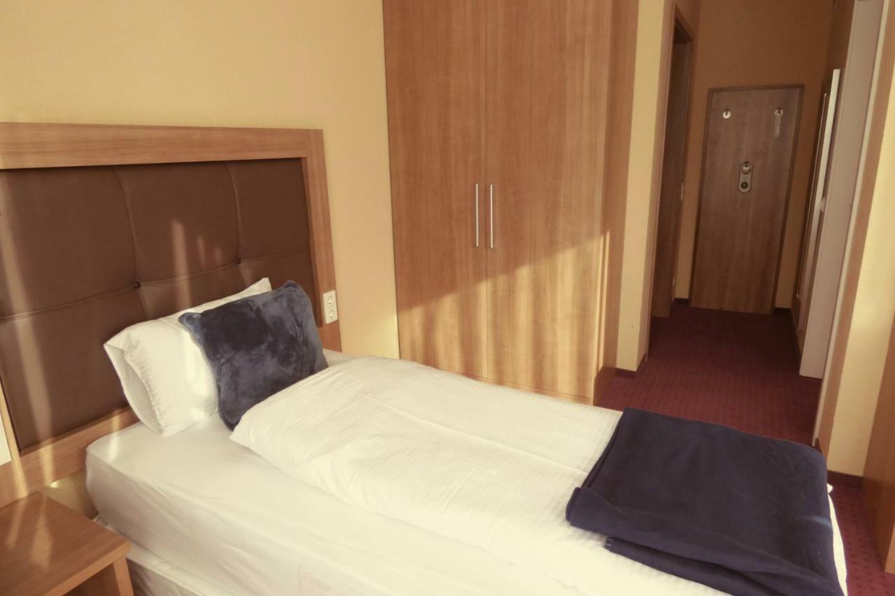 Economy Single Room