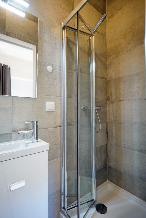 Small Single Room