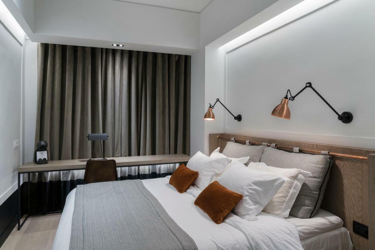 Cosy Double Room Street View