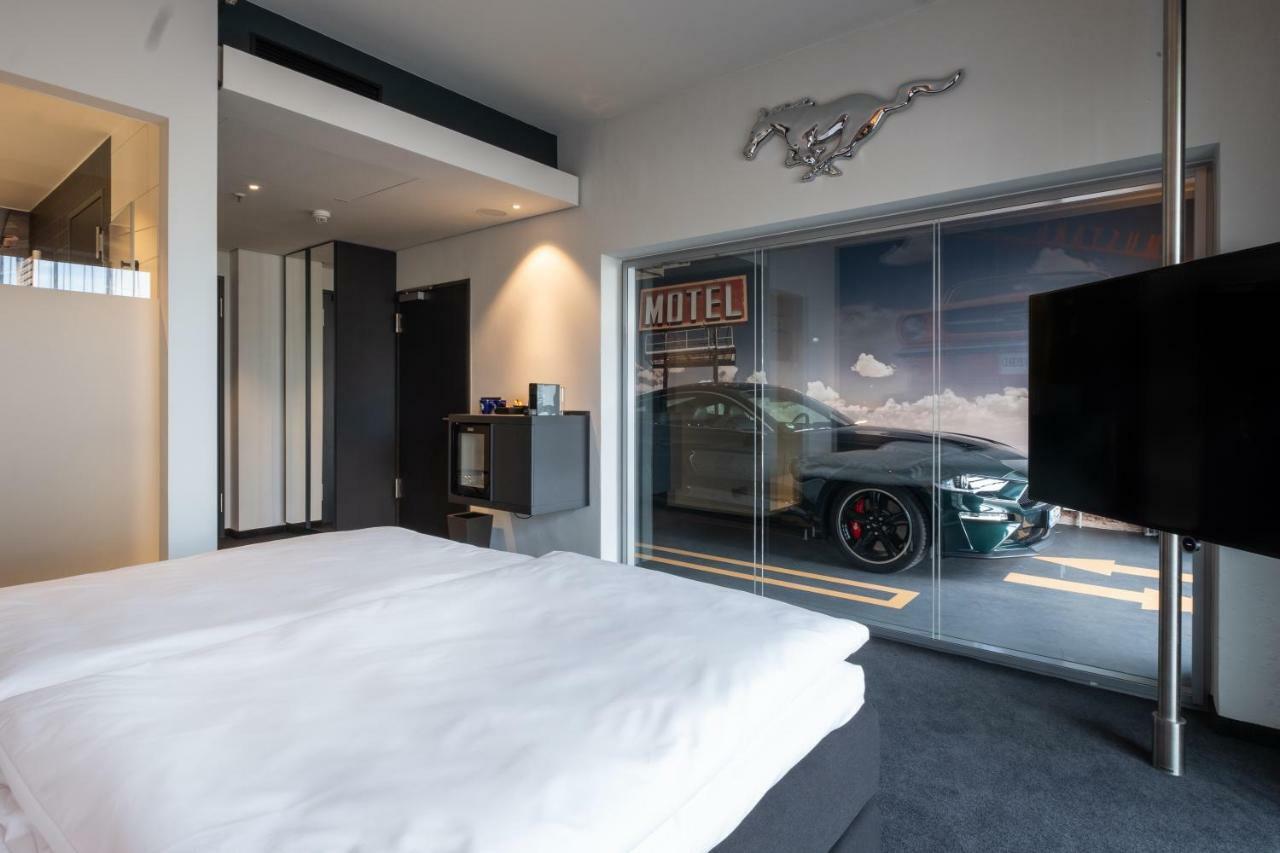 Autosuite