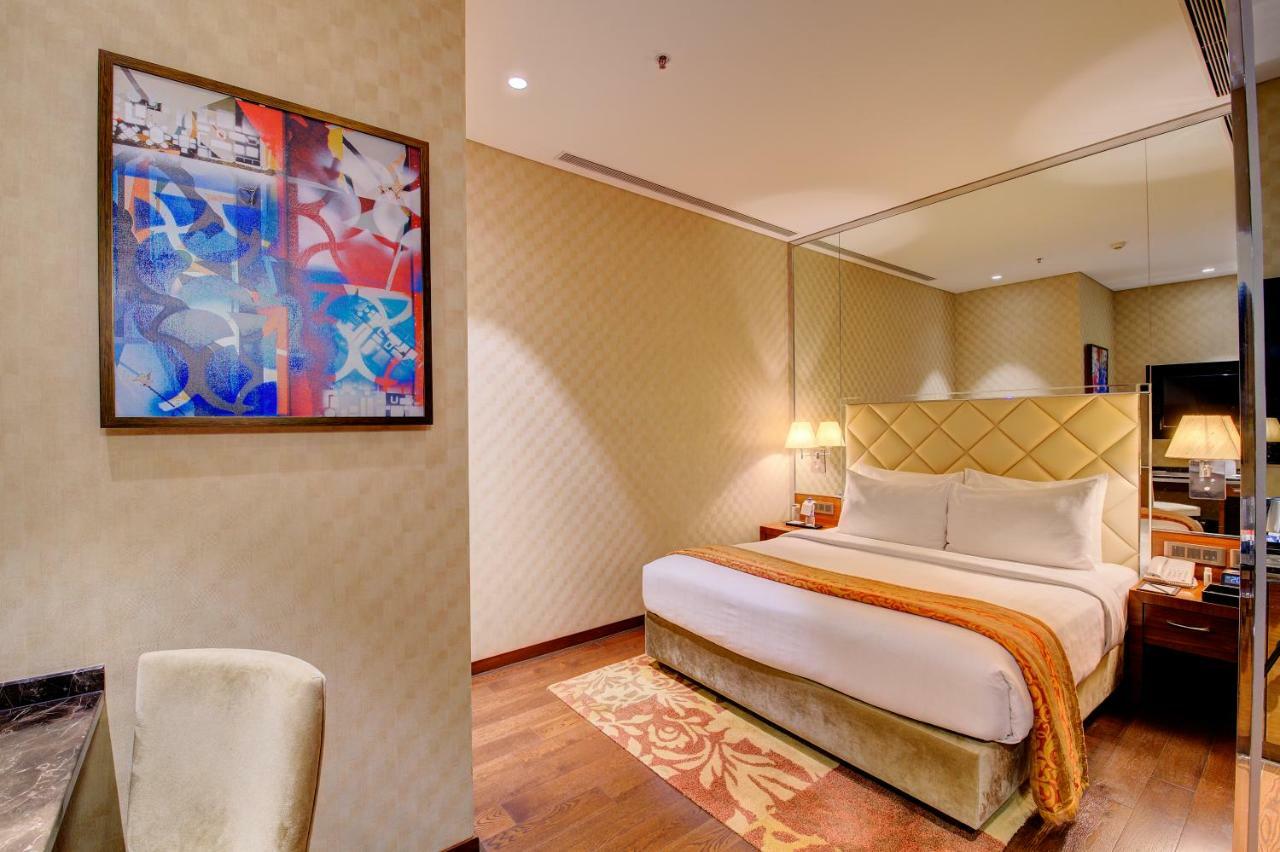 Comfort Queen Room