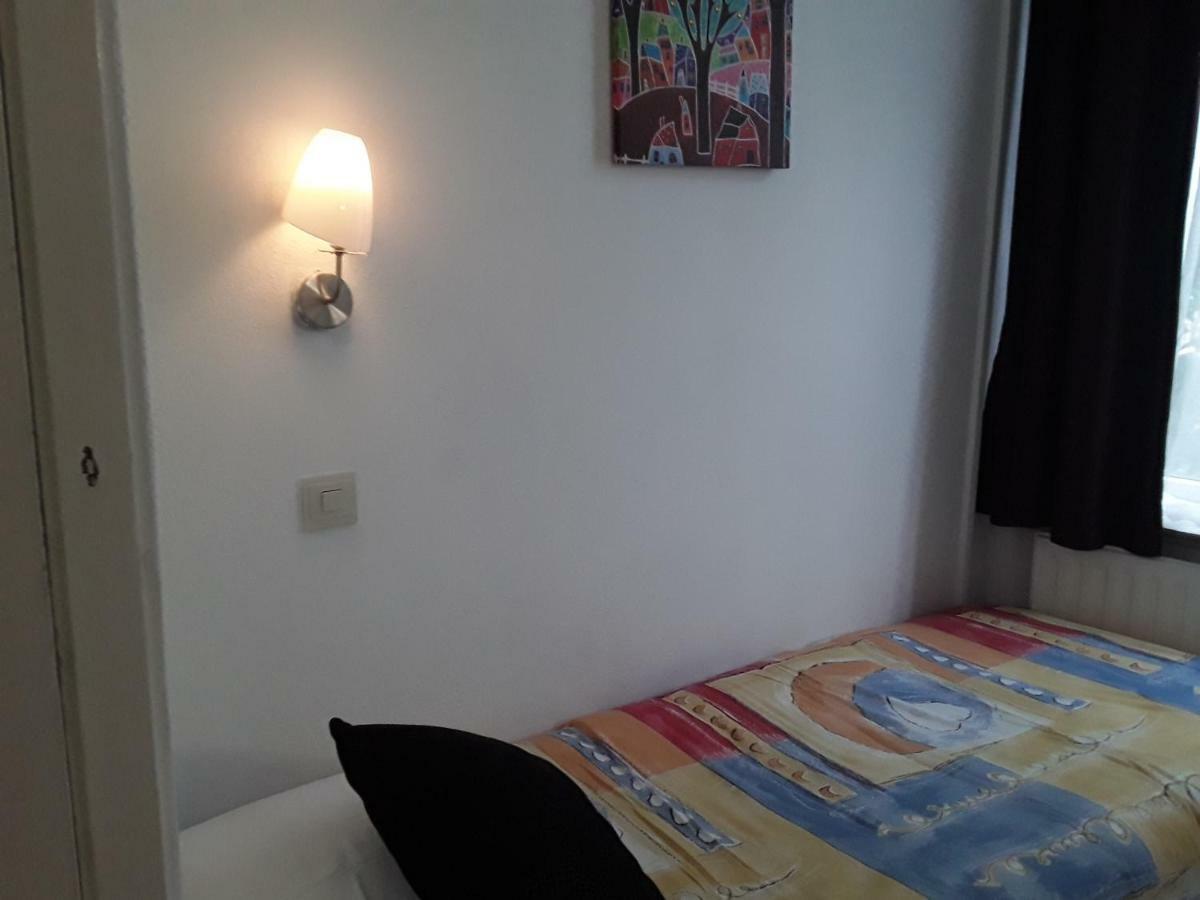 Single Room Private Bathroom