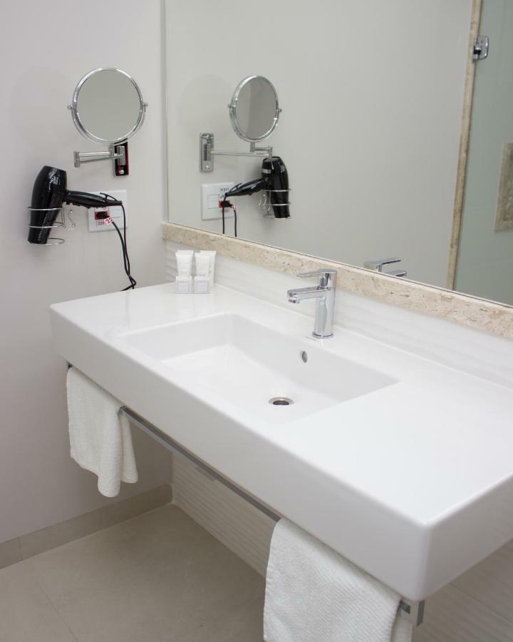 Quarto Deluxe com 2 Camas de Solteiro