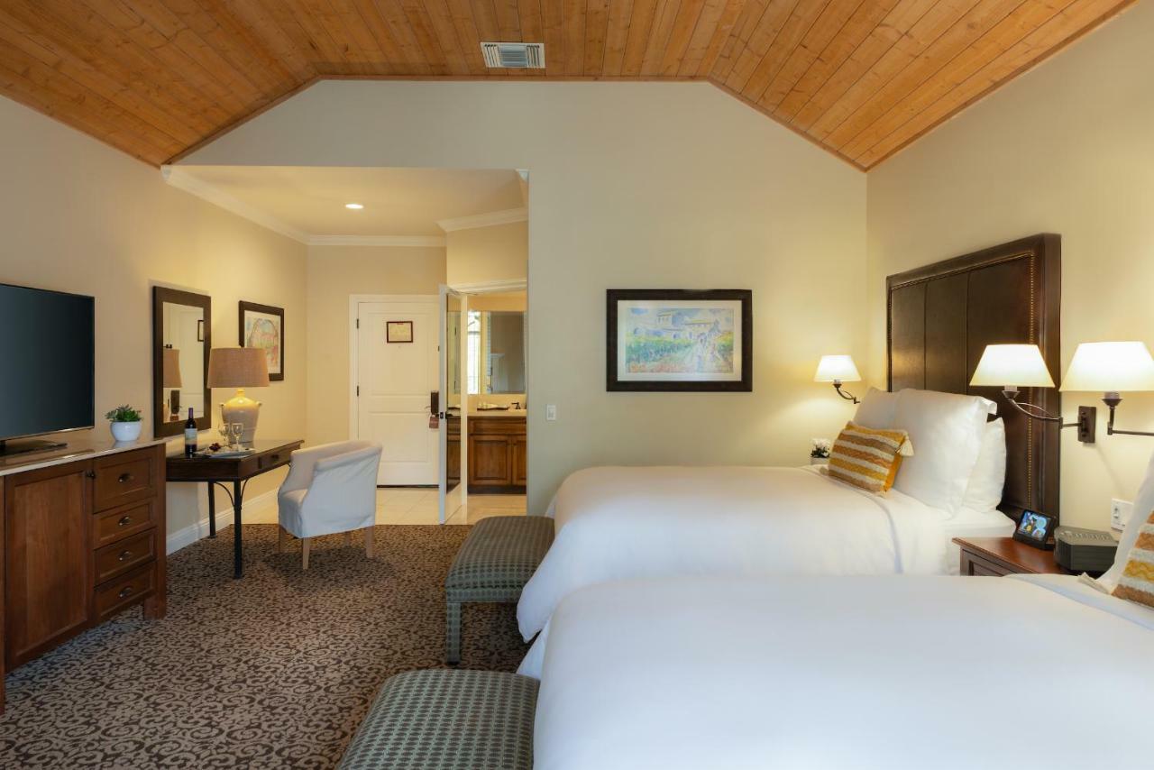 Mini Suite Double Queen Bed