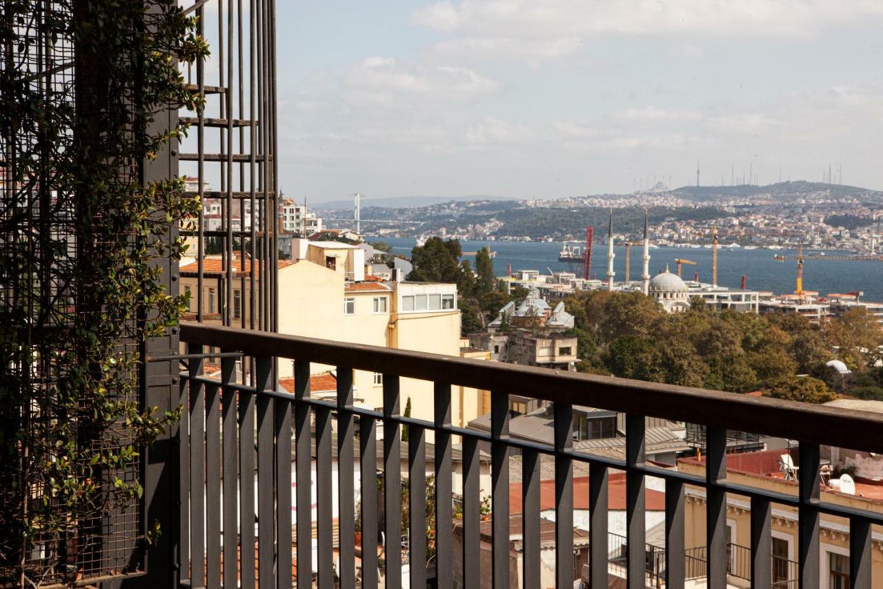 Deluxe Double Room with Balcony and Sea View,1209700429:JPEG