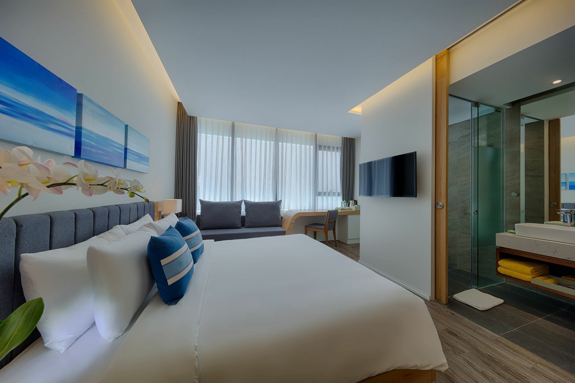 Deluxe Double Room Window