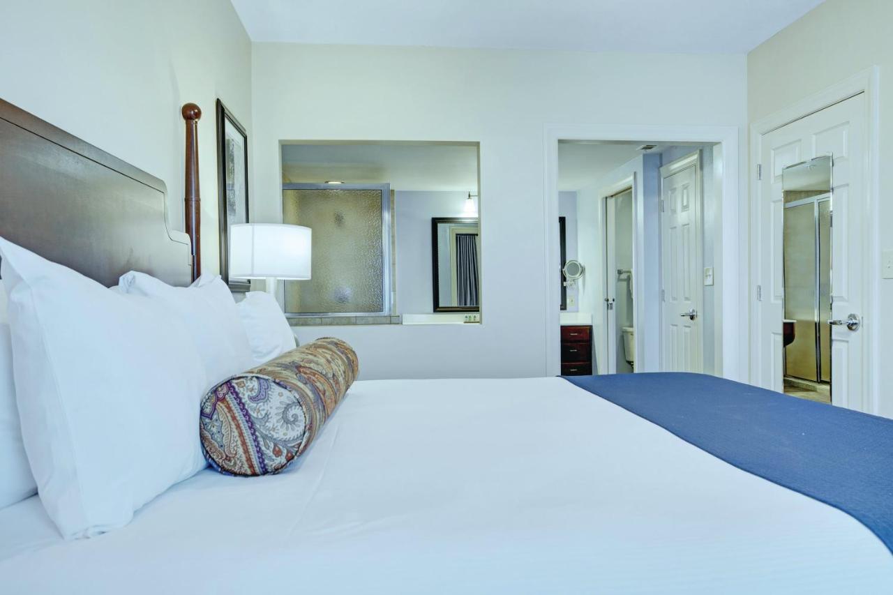 One-Bedroom Suite