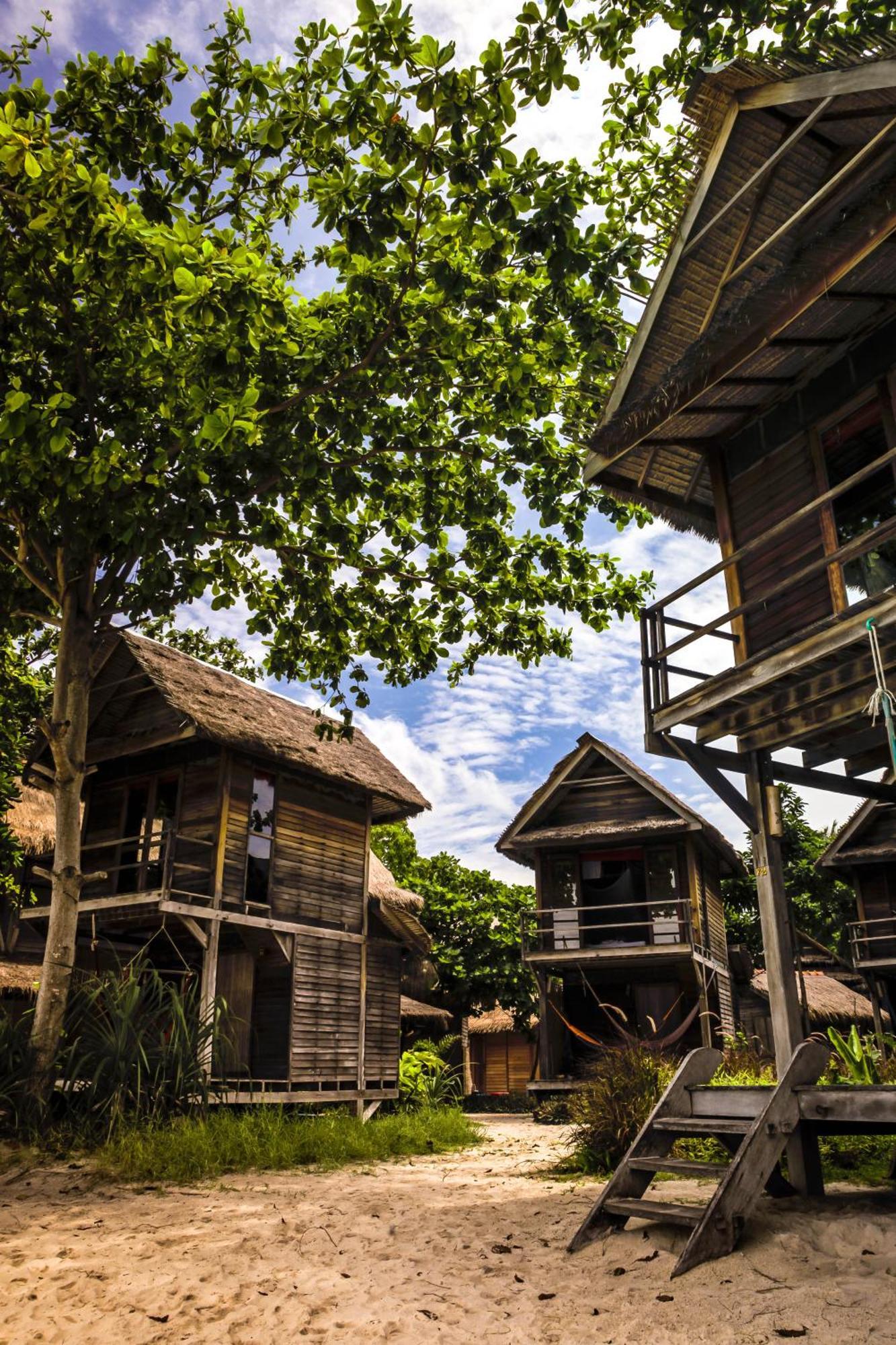 Breezy Bungalow Garden View