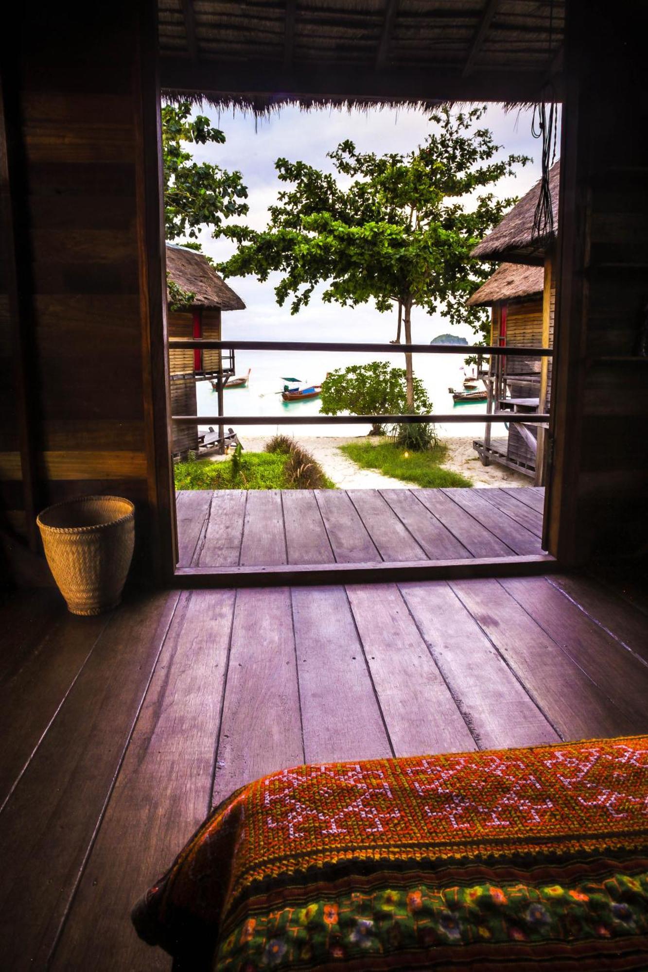 Breezy Bungalow Partial Sea View