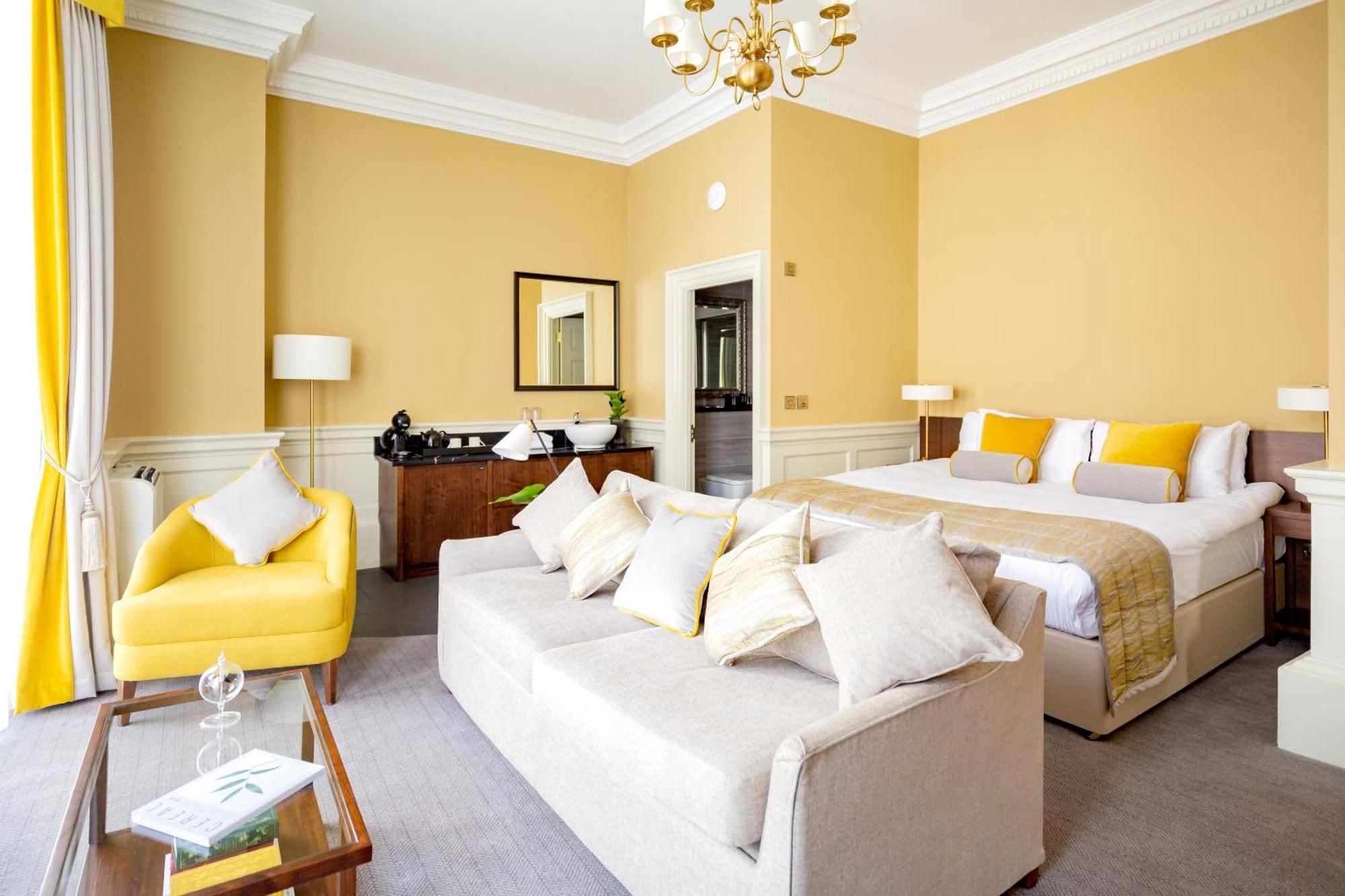 Superior King Room