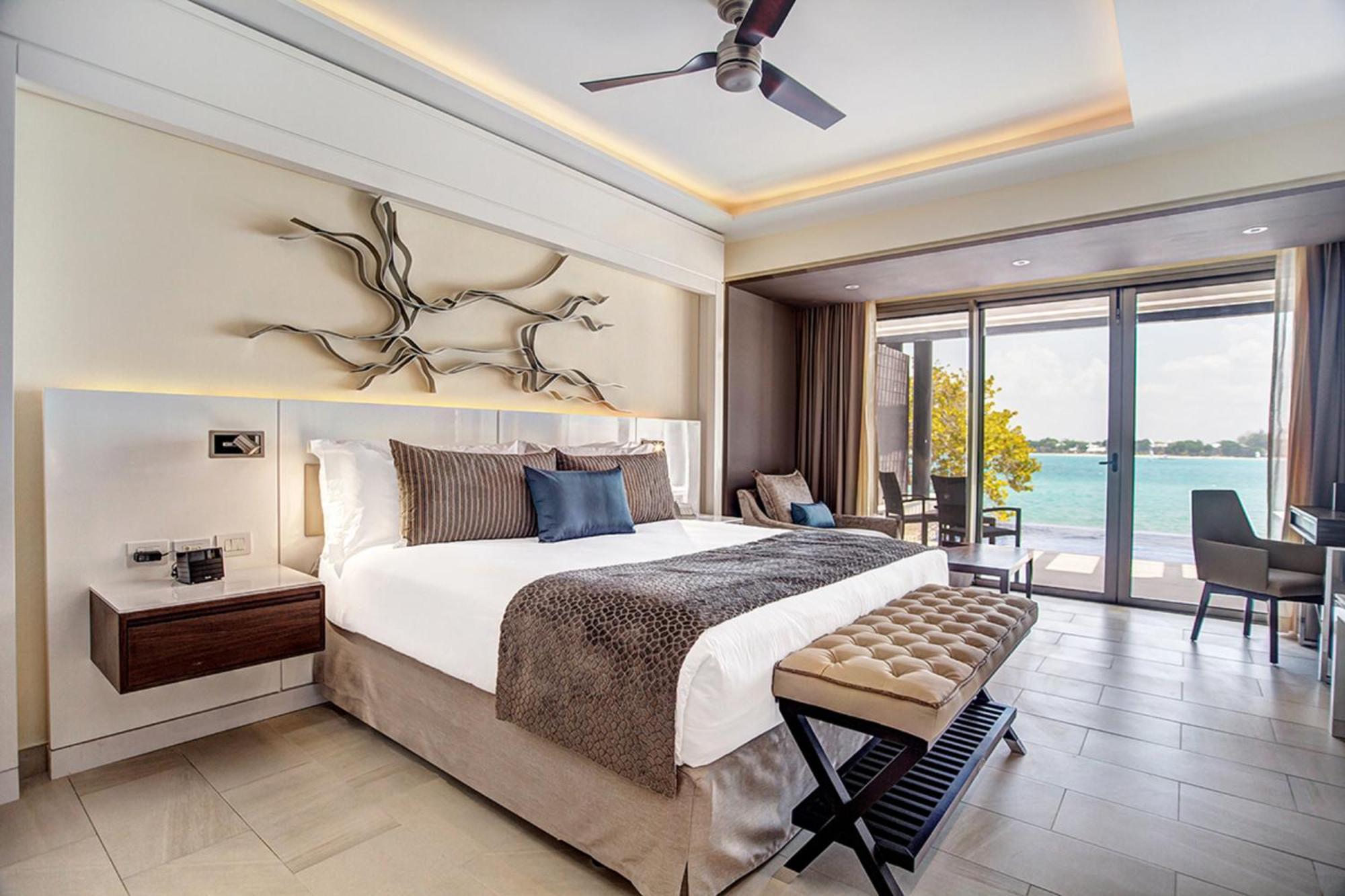 Sunset Swim out Suite