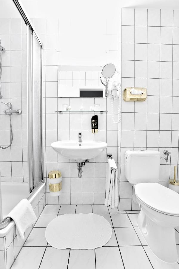 Standard Single Room