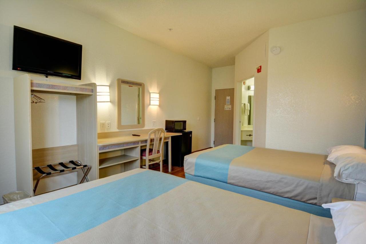 Quadruple Room Non-Smoking