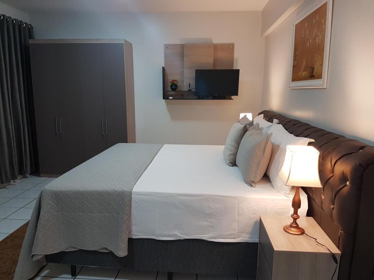 Deluxe King Suite
