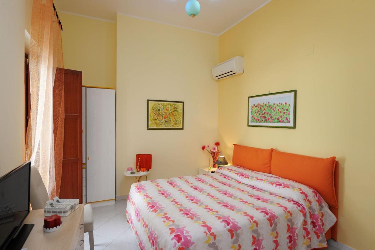 Double or Twin Room Private Bathroom