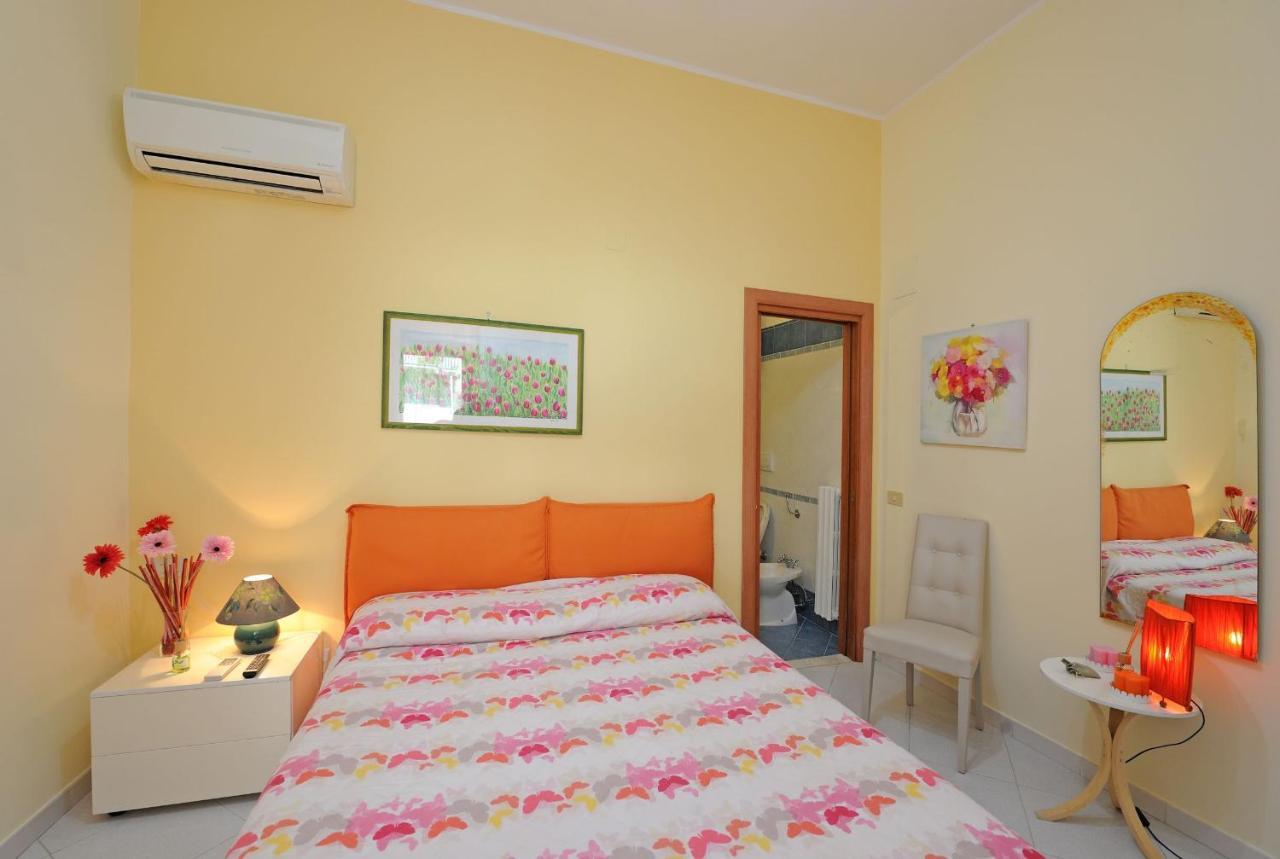Double or Twin Room Private Bathroom