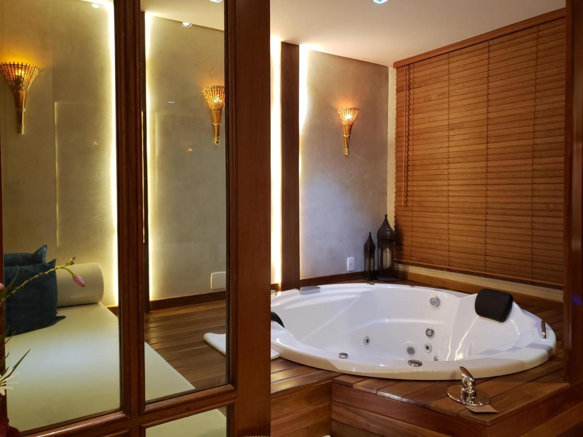 King Room Spa Bath