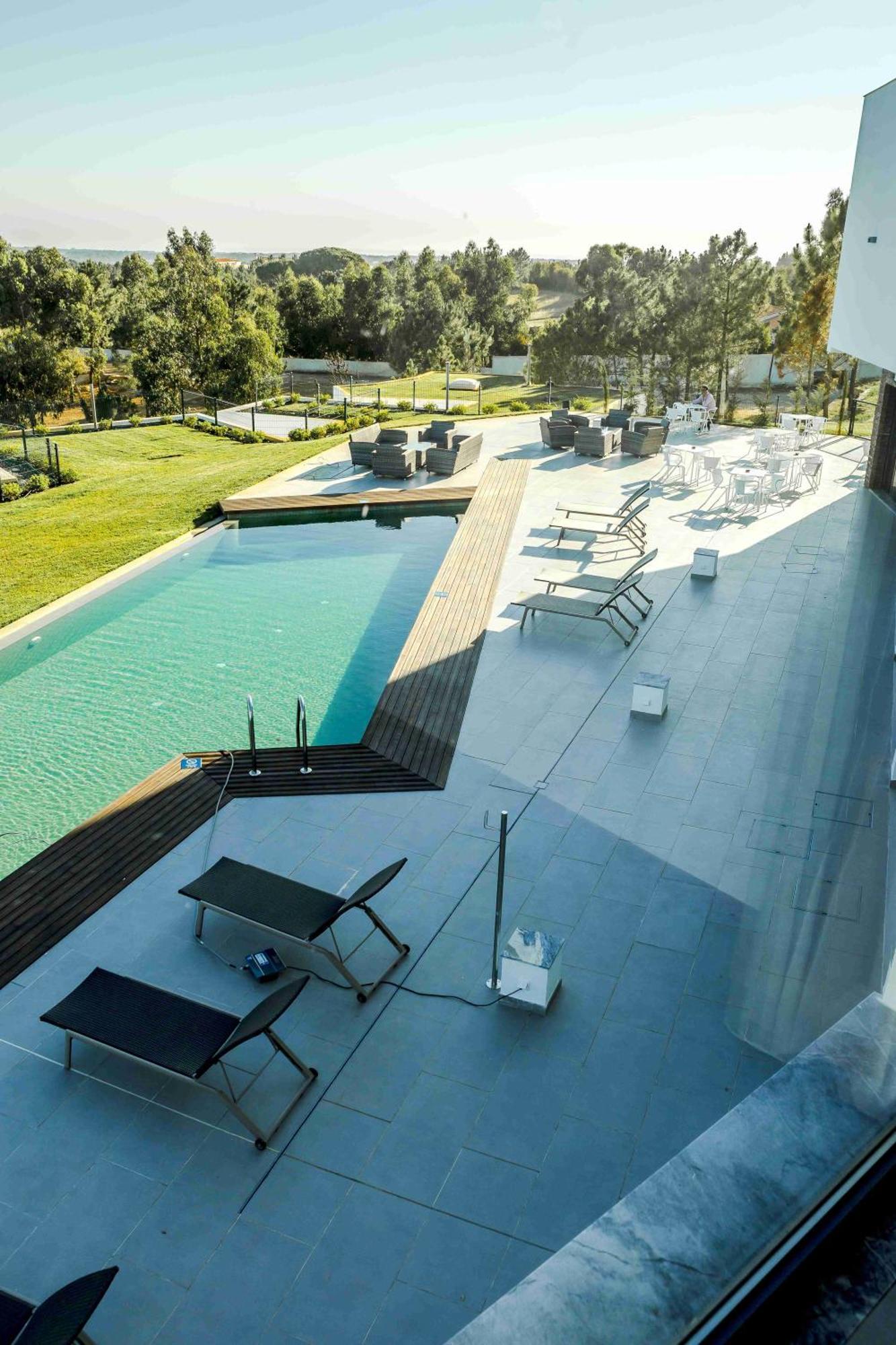 King Suite Pool View