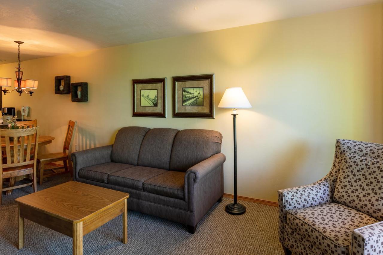 One-Bedroom Suite