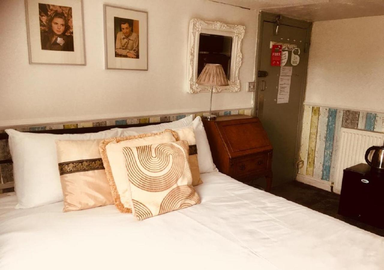 Compact Double Room