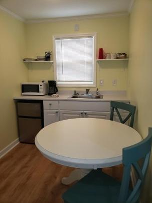 Deluxe King Suites with Kitchenette - First Floor - #21
