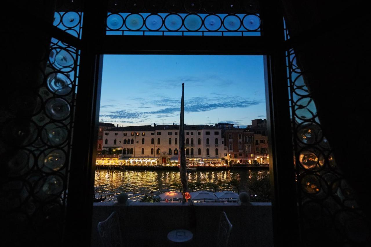 Junior Suite Grand Canal View