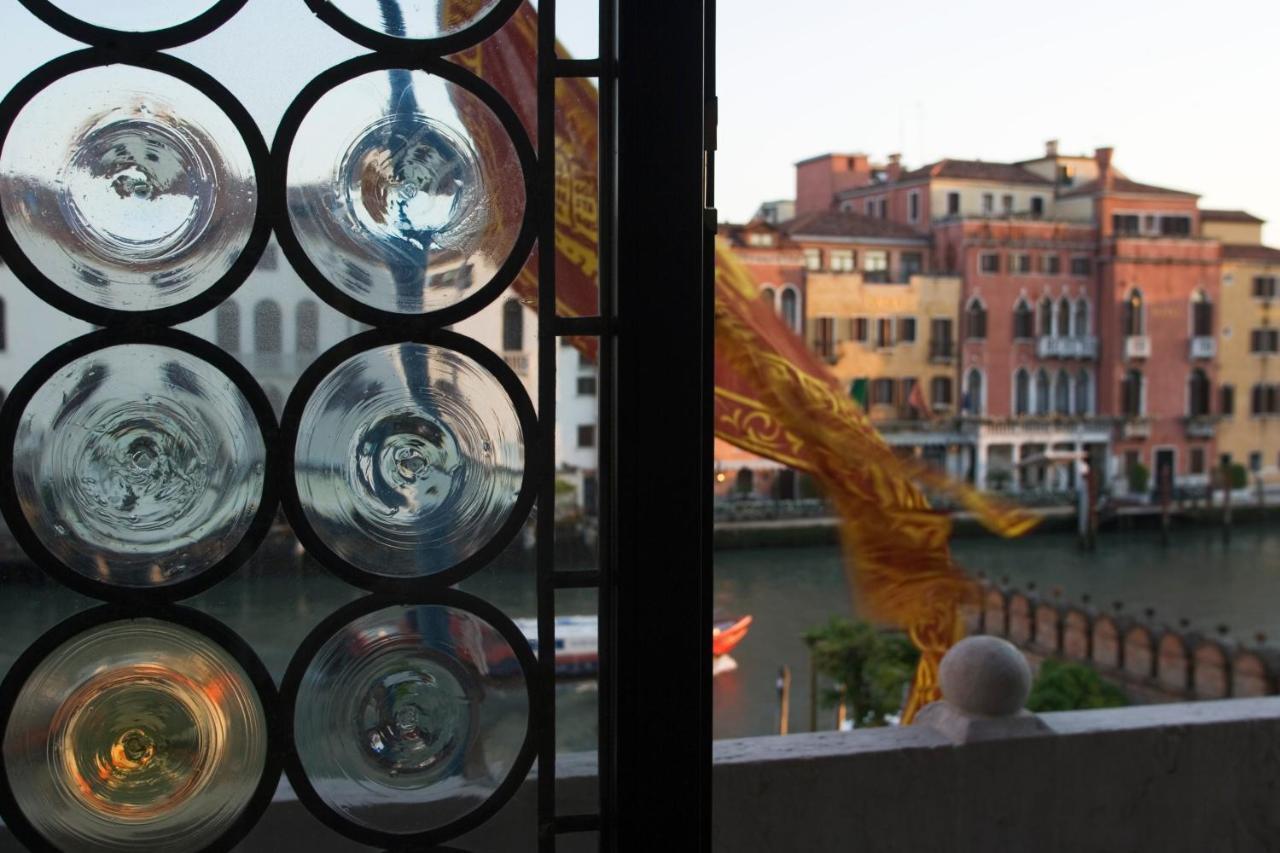 Junior Suite Grand Canal View