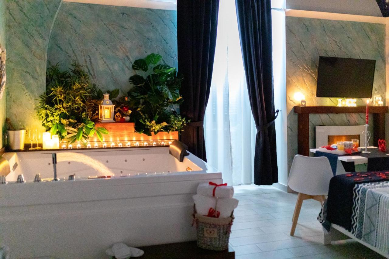 Queen Suite Spa Bath
