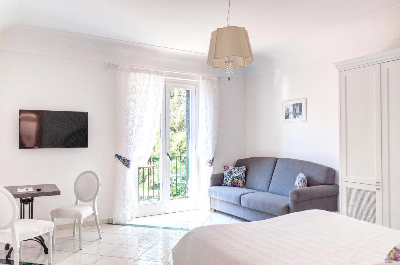 Double or Twin Room Terrace