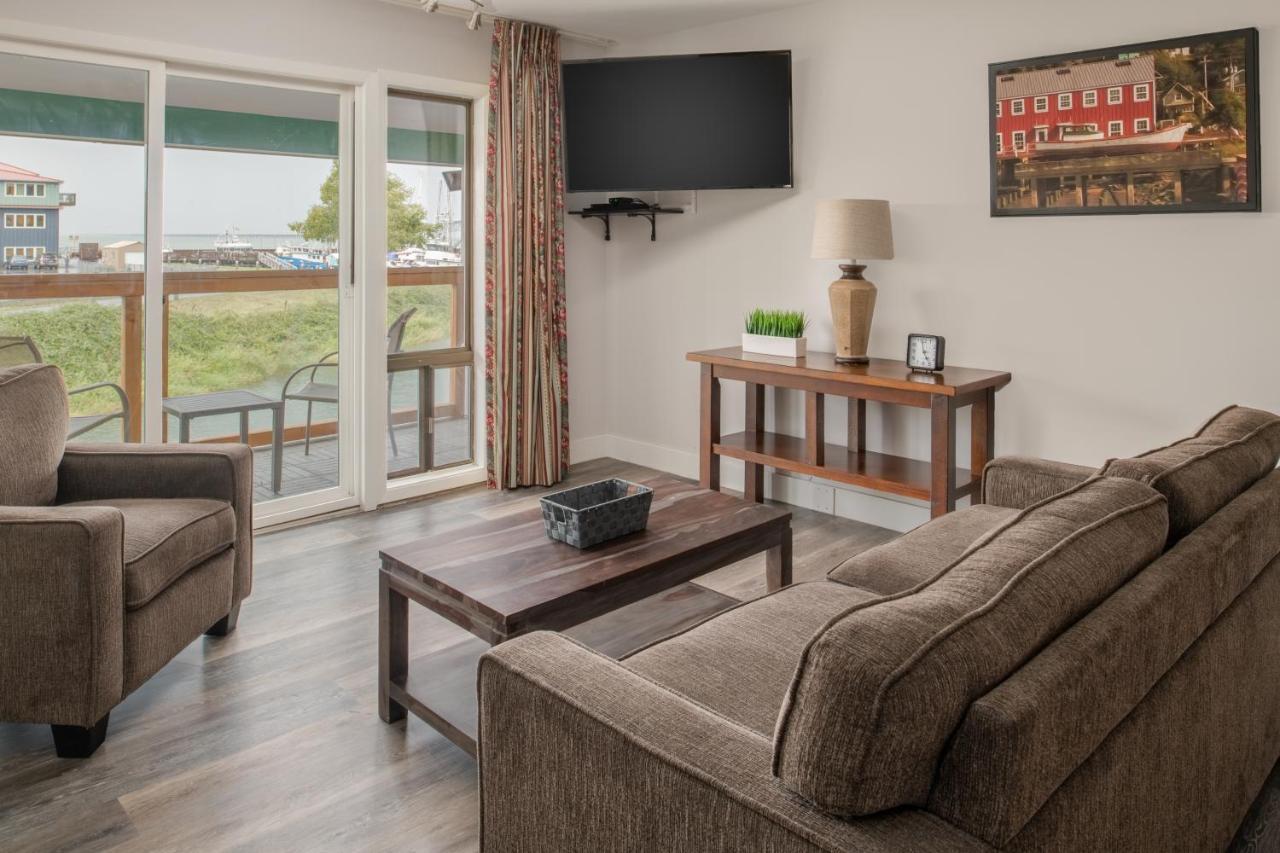 King Kitchenette Suite View Balcony