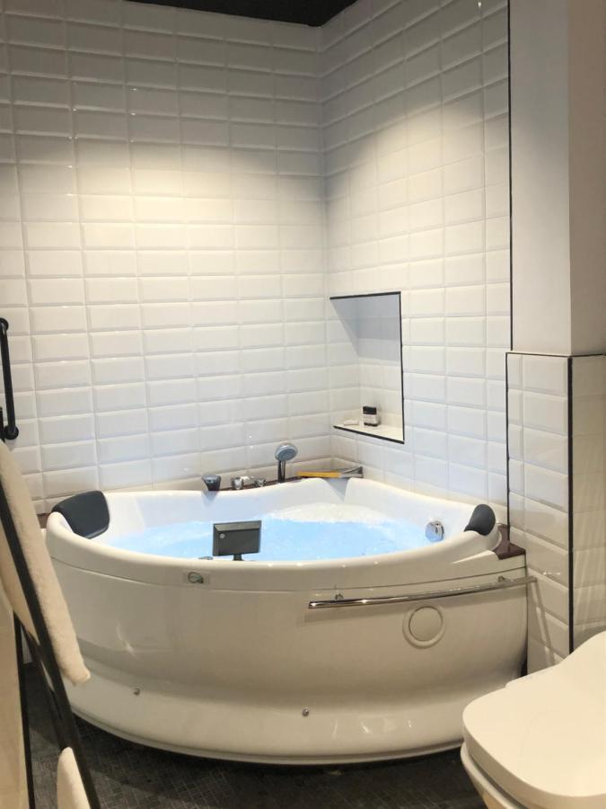 Habitación Premium con vistas a la Alhambra y jacuzzi