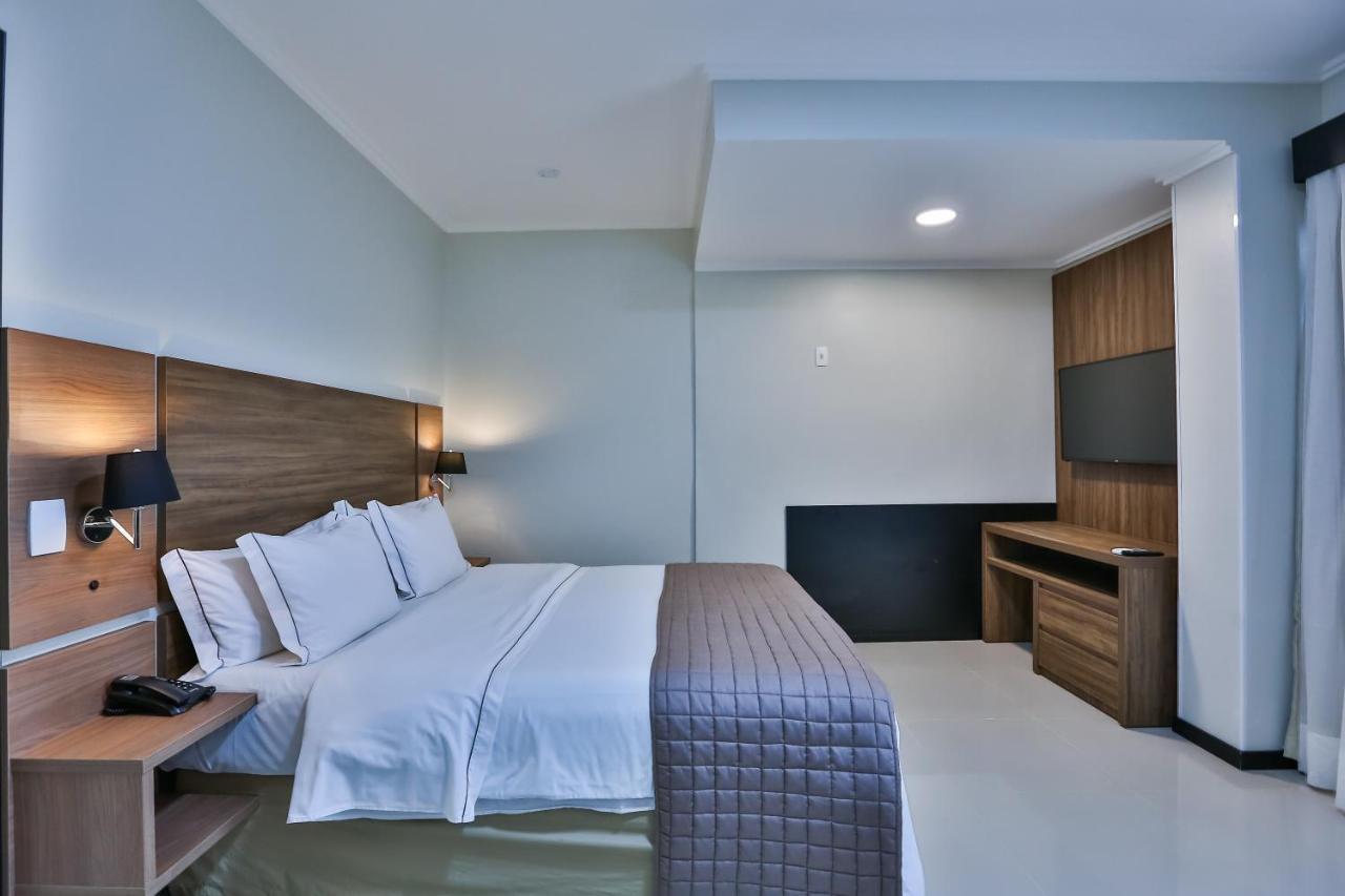 Queen Deluxe Double Room