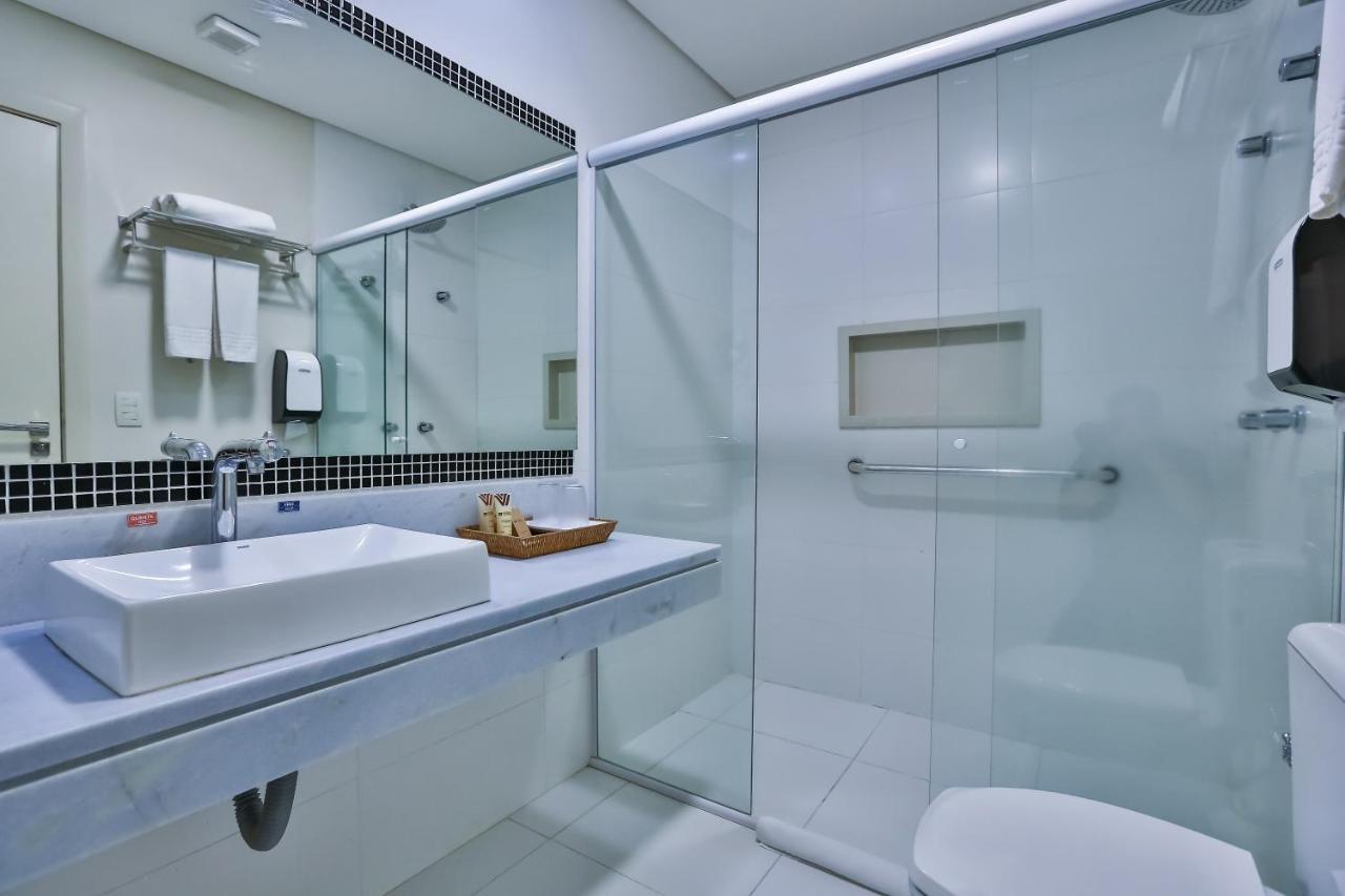 King Suite Spa Bath
