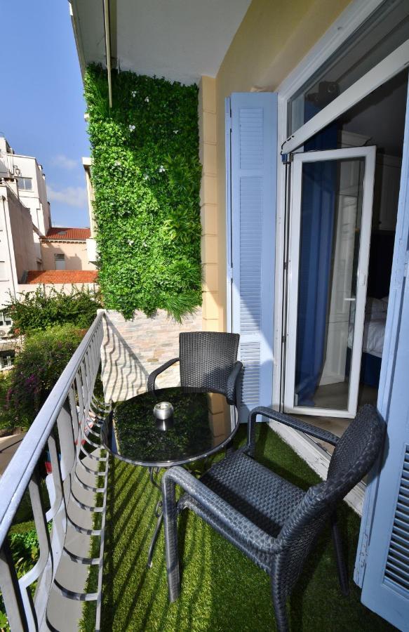 Double Room Balcony Garden View