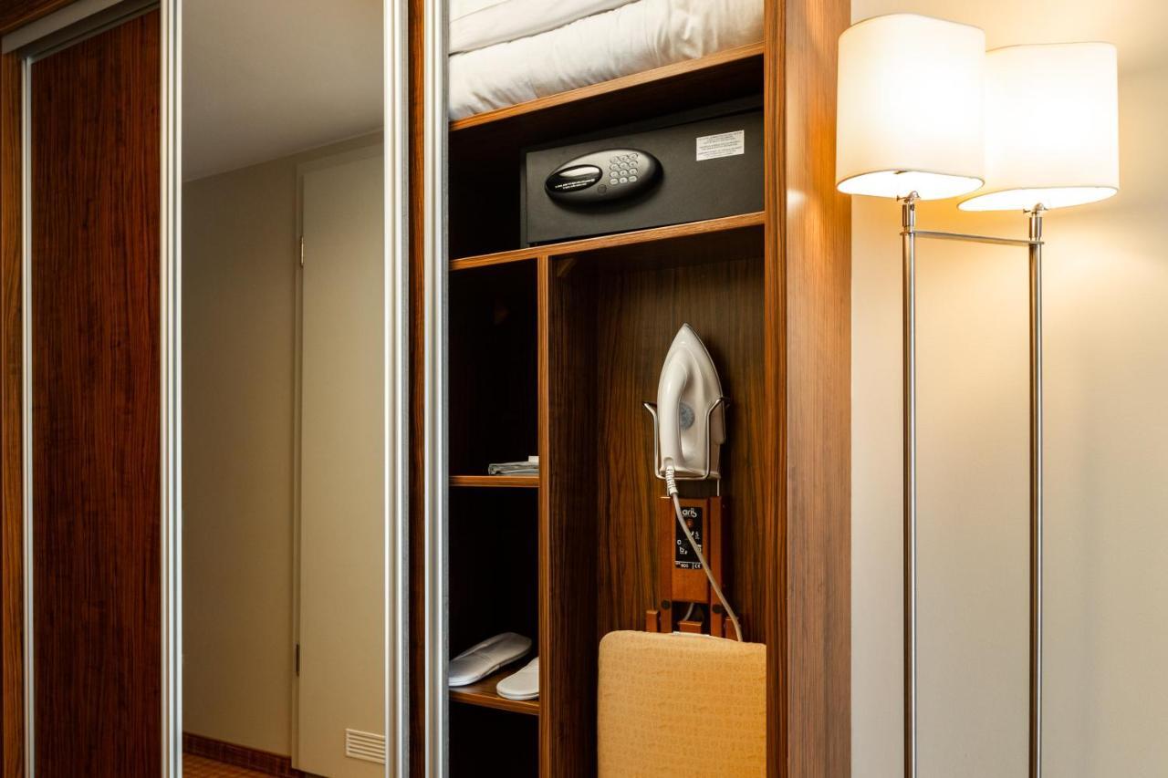 Standard Double or Twin Room Atrium View