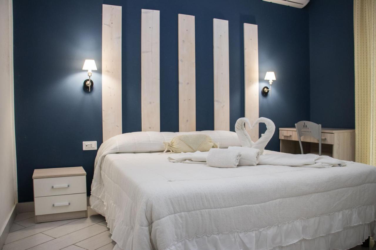 Triple Room,1739512900:JPEG